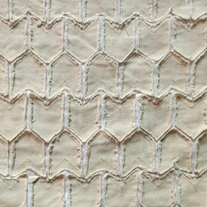 إعادة تدوير قماش الأزياء